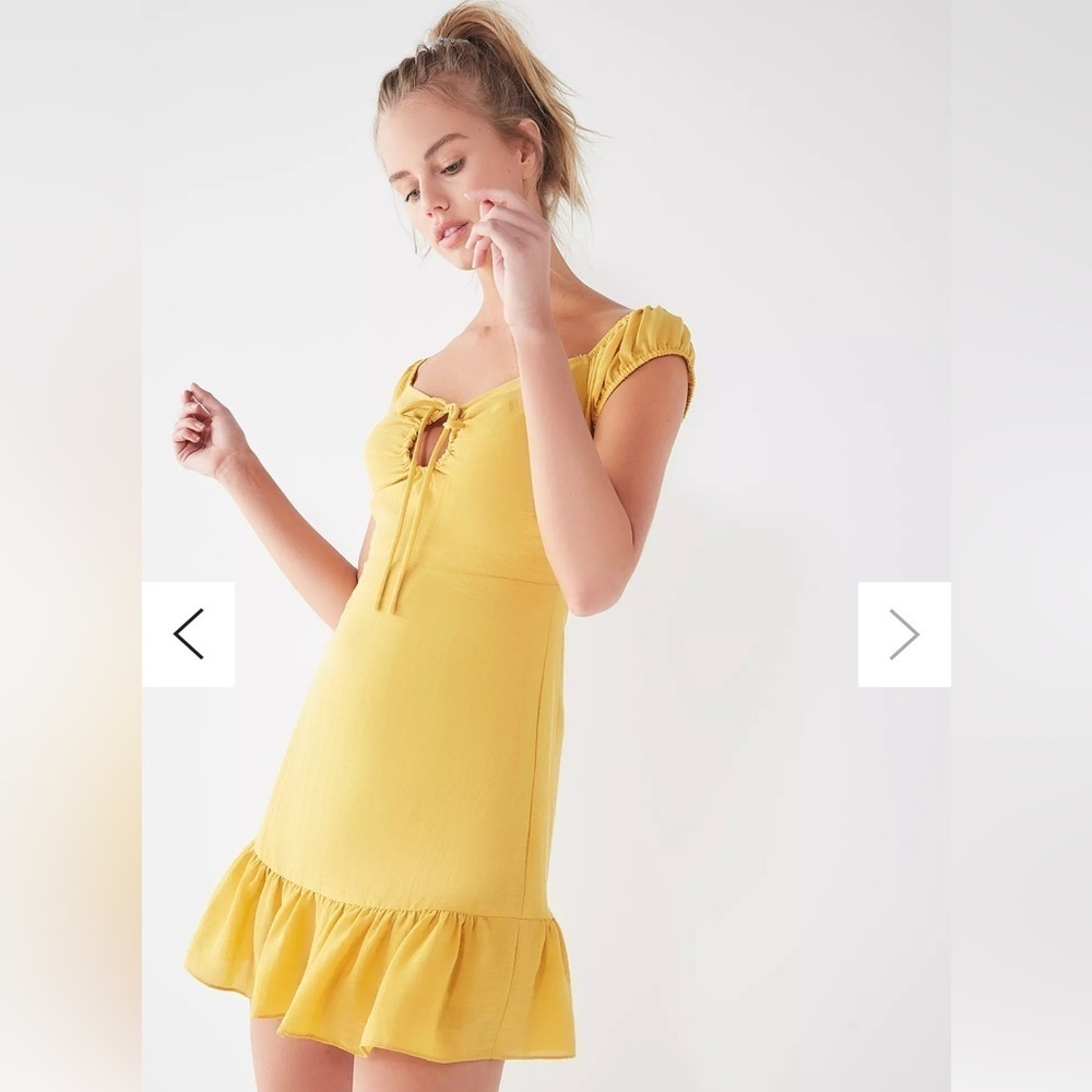 Urban Outfitters Mini Dress Tie-Front Sweetheart Ruffle Puff Sleeve Yellow XS